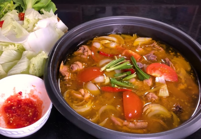 Hương vị của nước lẩu Thái gà là sự kết hợp hoàn hảo giữa nước dùng được nấu từ gà và các gia vị