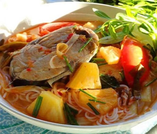 Bún cá ngừ huế là món ăn đậm đà chuẩn hương vị miền trung