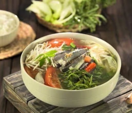 Cá trích nấu canh chua chua thanh thanh rất kích thích vị giác